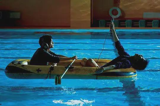 赤脚鸣声,探寻自然与生命的和谐共鸣